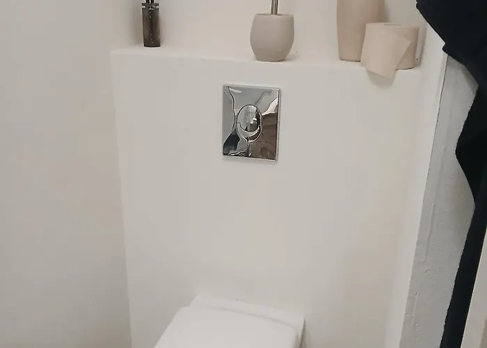 Lovely In Center - Bd Des Pyrenees - Private Parking Space *