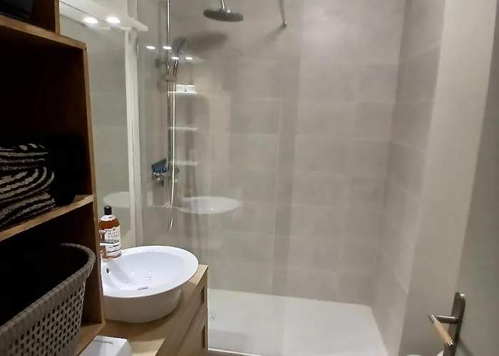 Lovely In Center - Bd Des Pyrenees - Private Parking Space 아파트